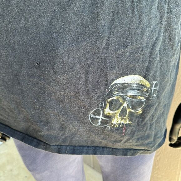 Blood Of Heros Mens Shirt Size XXL Video Game Grunge Distressed‎ Skulls Chains - Picture 3 of 9